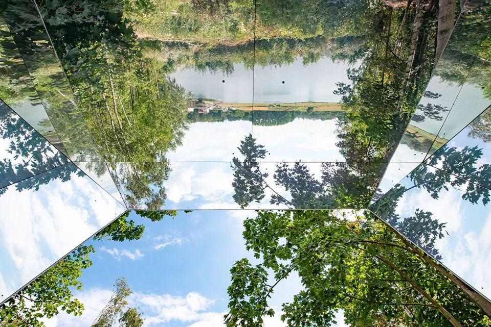 探索鏡像最新照片的時(shí)代背景、影響及地位